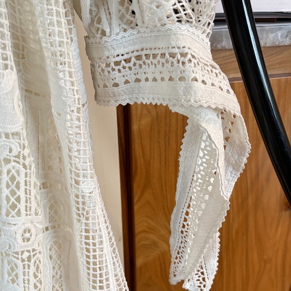 Farm Rio Morada Boa Guipire Off-White Dress - Picture 7 of 8